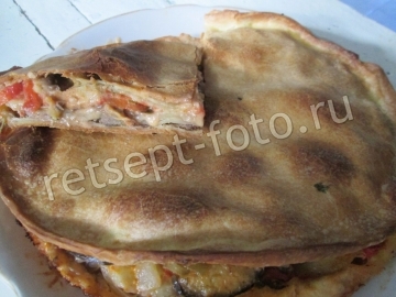Песочный пирог с мясом и овощами