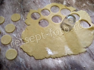 Песочный пирог с обжаренными яблоками