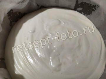 Песочный пирог со сметанной заливкой и ягодами