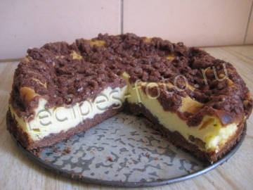 Песочный творожный пирог с шоколадной крошкой