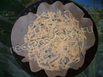 Пирог на кефире с курицей, грибами и сыром в духовке