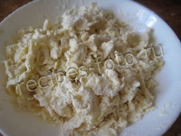 Пирог с грибами, сыром и сметанной заливкой