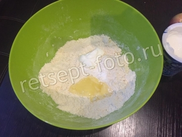 Пирог с яблоками на маргарине