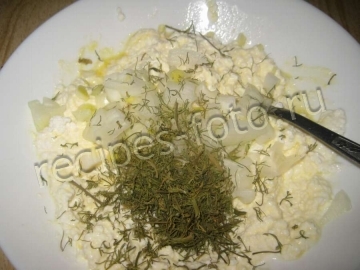 Пирог с творогом и грибами