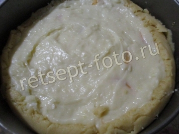Пирог с заварным кремом и фруктами