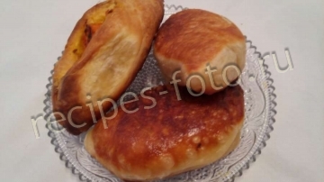 Пирожки с морковью в духовке или на сковороде (постные)