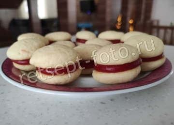 Пирожное "Сладкая парочка" из печенья с начинкой