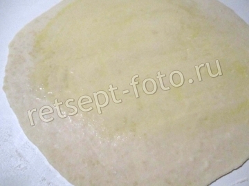 Пицца кальцоне с баклажанами и перцем