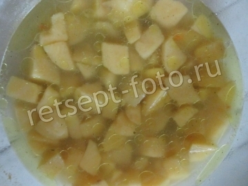 Пицца на картофельном тесте с фаршем