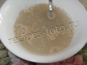 Пицца с грибами и помидорами
