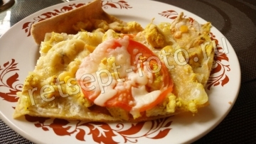 Пицца с курицей и кукурузой без дрожжей