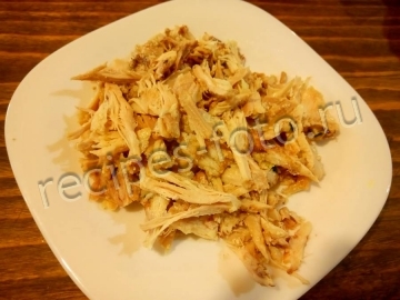 Пицца с курицей и помидорами. Тесто дрожжевое