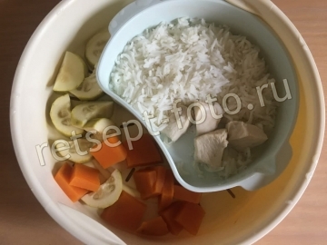 Пюре из куриного филе, риса, кабачка и батата детям до 1 года