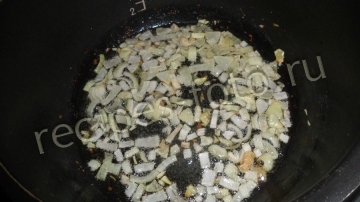 Рассыпчатый плов с курицей в мультиварке Витек