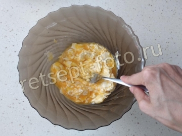 Польский яблочный пирог с безе