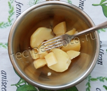 Блины на воде с картофелем и зеленью