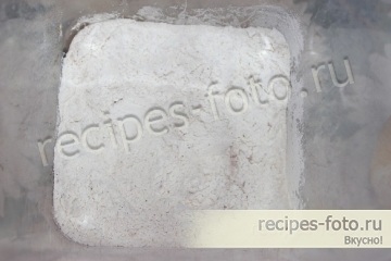 Праздничный кекс с изюмом и апельсиновым соком в духовке