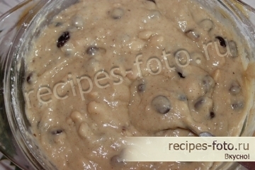 Праздничный кекс с изюмом и апельсиновым соком в духовке