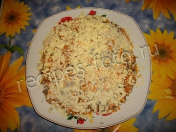 Праздничный салат Инь - Янь с икрой и шпротами