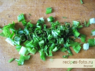 Простой картофельный салат с пекинской капустой и яйцом