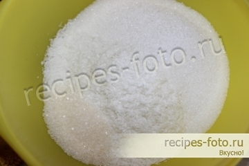 Простой кокосовый пирог со сливками