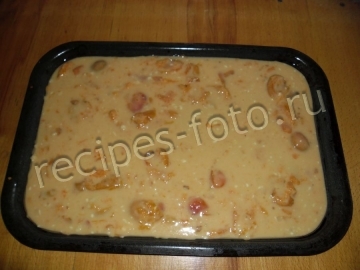 Простой пирог с абрикосами на молоке (шарлотка)
