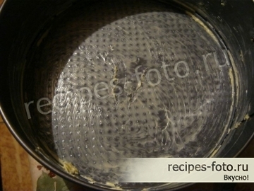 Простой пирог с яблоками без яиц
