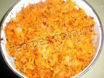 Простой салат с фасолью и морковью