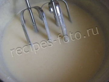 Простой шоколадный крем из сметаны с какао для торта