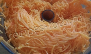 Простой тыквенный пирог с корицей и лимоном