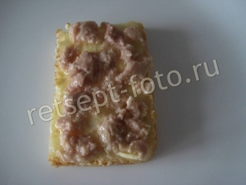 Простые бутерброды с печенью трески и сливочным маслом