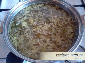 Рассольник с перловкой и курицей