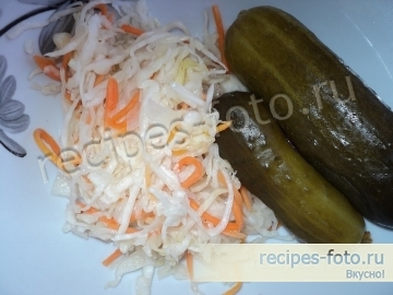 Винегрет с квашеной капустой и солеными огурцами