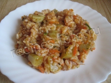 Рис с кабачками и помидорами