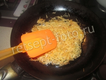 Рис с макаронами и рыбой в кляре