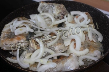 Рис с рыбой и овощами