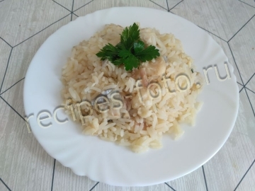 Рис с рыбой в духовке (плов)