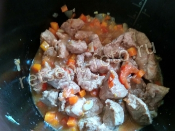 Рис со свининой и овощами в мультиварке