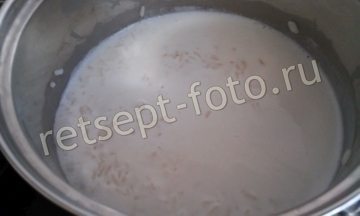 Рисовая запеканка с яблоками и курагой