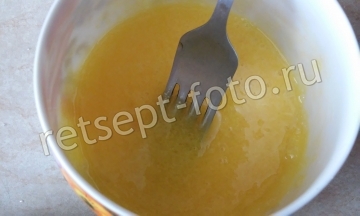 Рисовая запеканка с яблоками и курагой