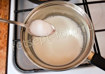 Рогалики с яблоками и корицей на сухих дрожжах