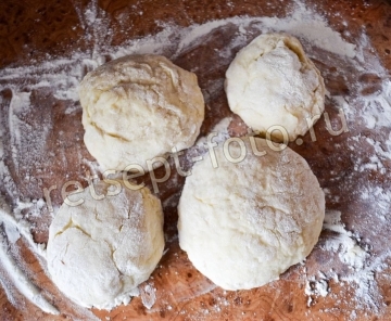 Рогалики с яблоками и корицей на сухих дрожжах