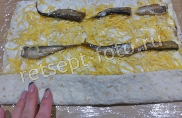 Рулет из лаваша со шпротами и пекинской капустой