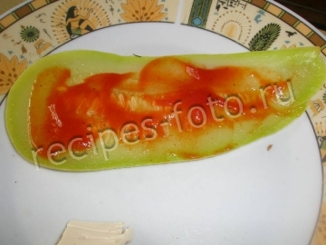 Рулетики из кабачков с курицей и сыром