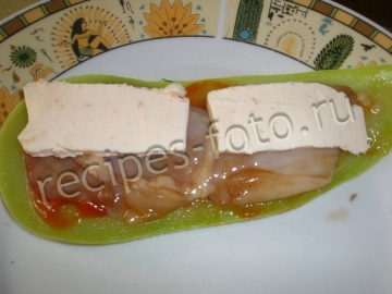 Рулетики из кабачков с курицей и сыром