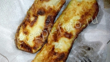 Рулетики из кабачков с сыром, яйцом и чесноком