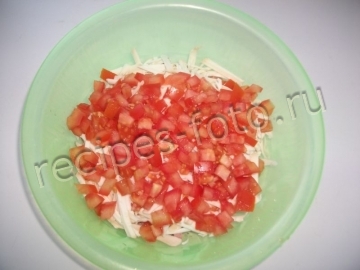 Рулетики из лаваша с колбасой и сыром