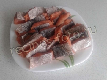 Рыба чавыча с картошкой в духовке