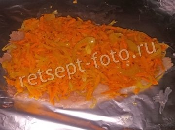 Рыба с овощами и сыром в духовке