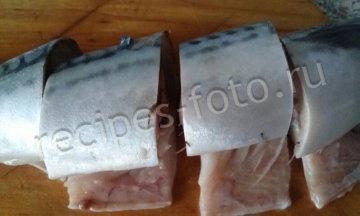 Рыба запеченная с овощами под майонезом в духовке